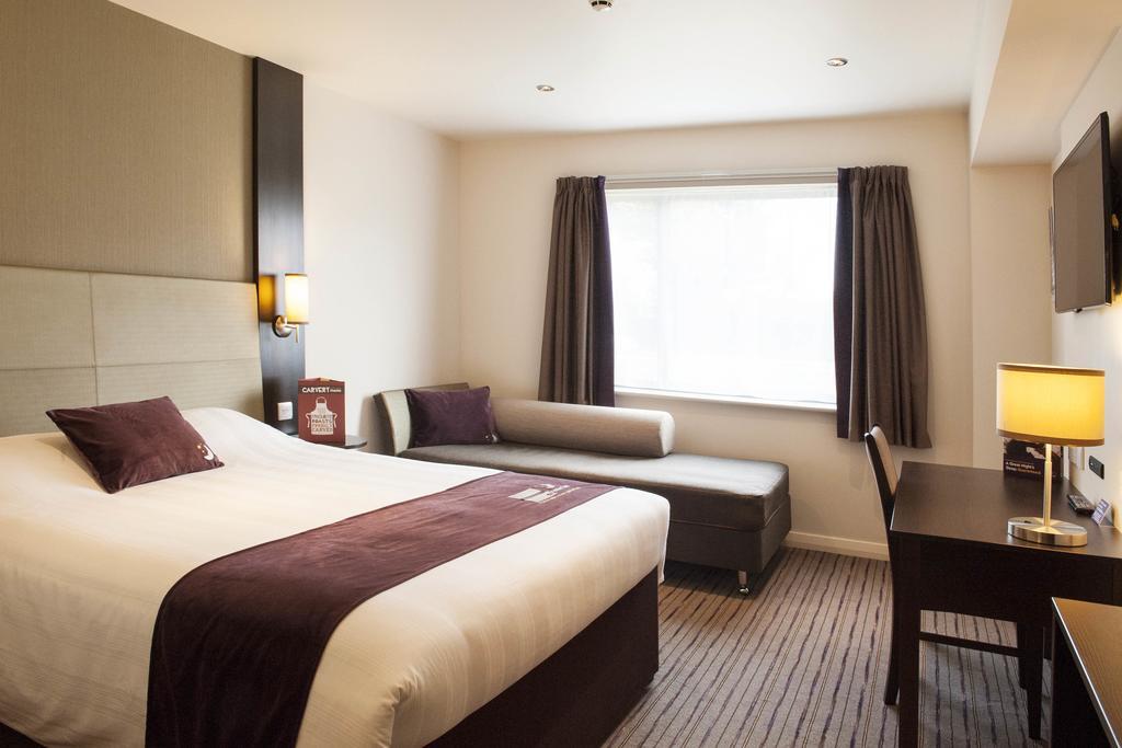 Premier Inn London Edgware Barnet Camera foto