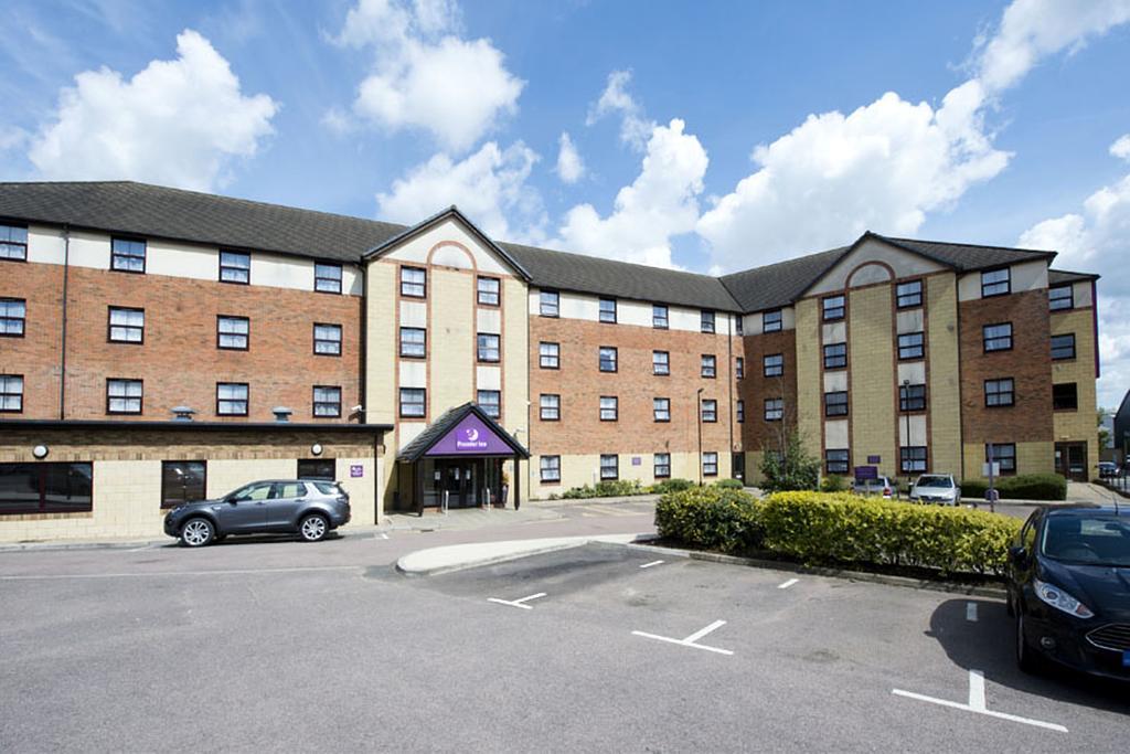 Premier Inn London Edgware Barnet Esterno foto